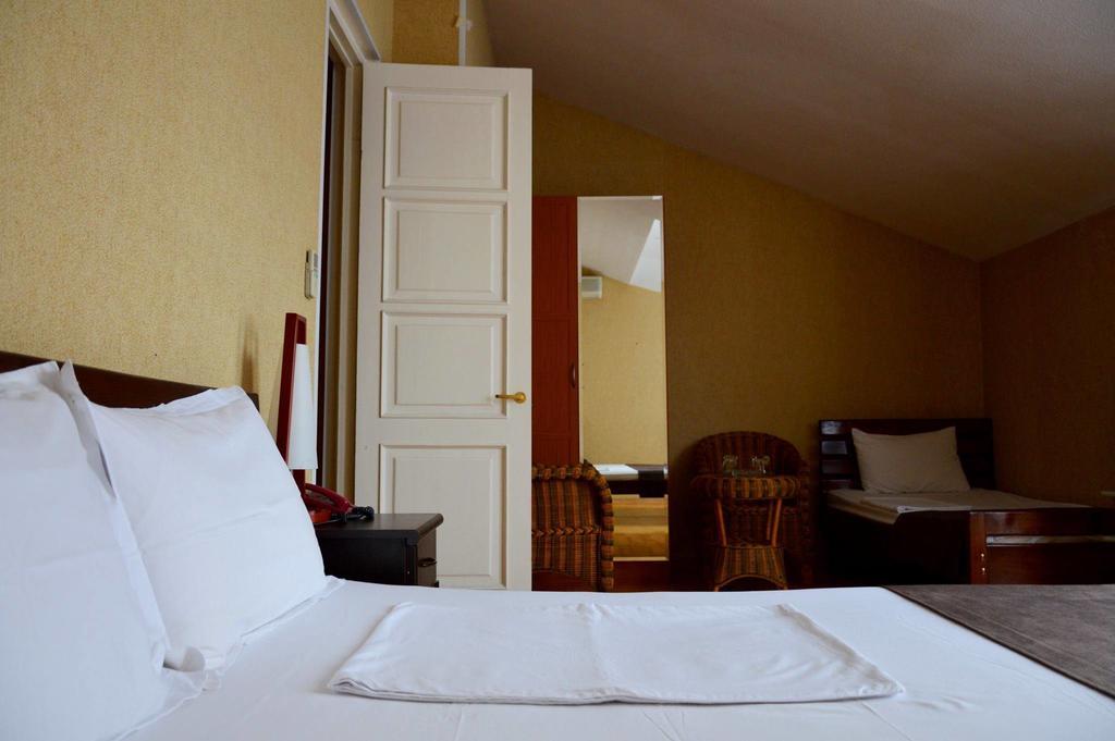 Argo Palace Tbiliszi Szoba fotó